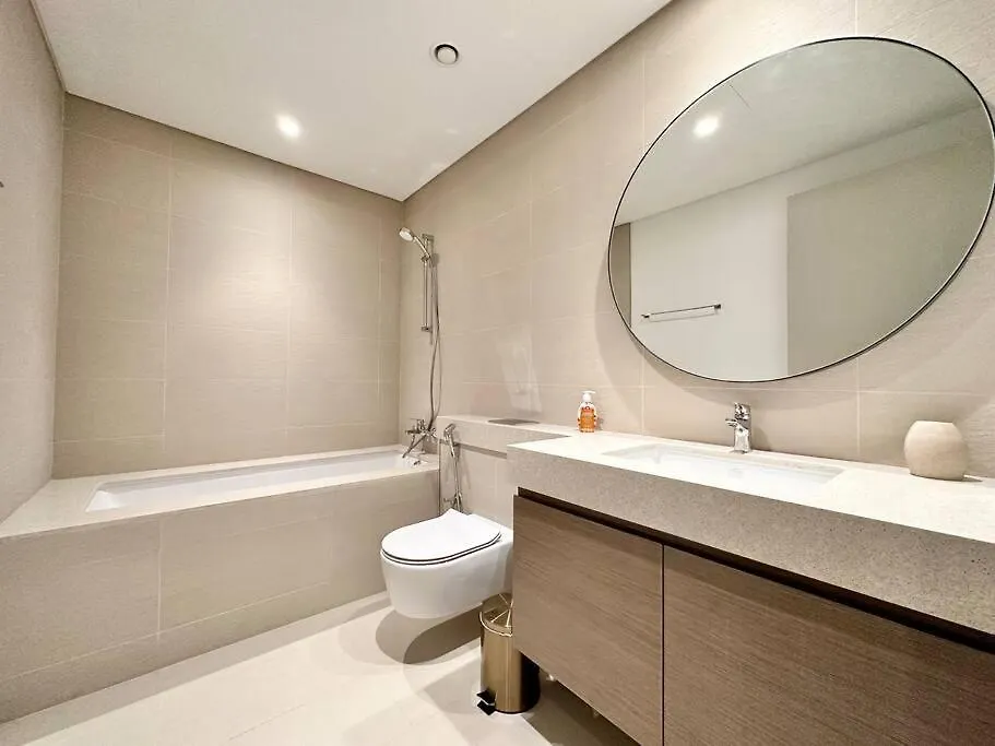 * Dweller * Dubai Family Tranquil Villa Sleeps 8