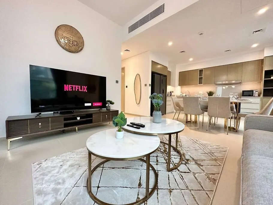 * Dweller * Dubai Family Tranquil Villa Sleeps 8 United Arab Emirates